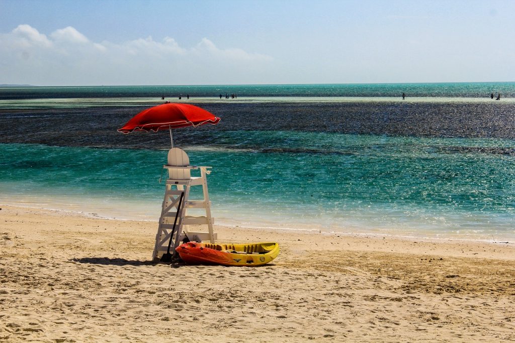 las islas privadas de royal caribbean coco cay y labadee en las bahamas a bordo de un crucero